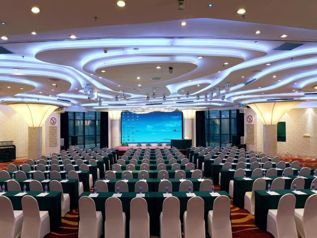 BaoHua Harbour View Hotel Haikou  Buitenkant foto